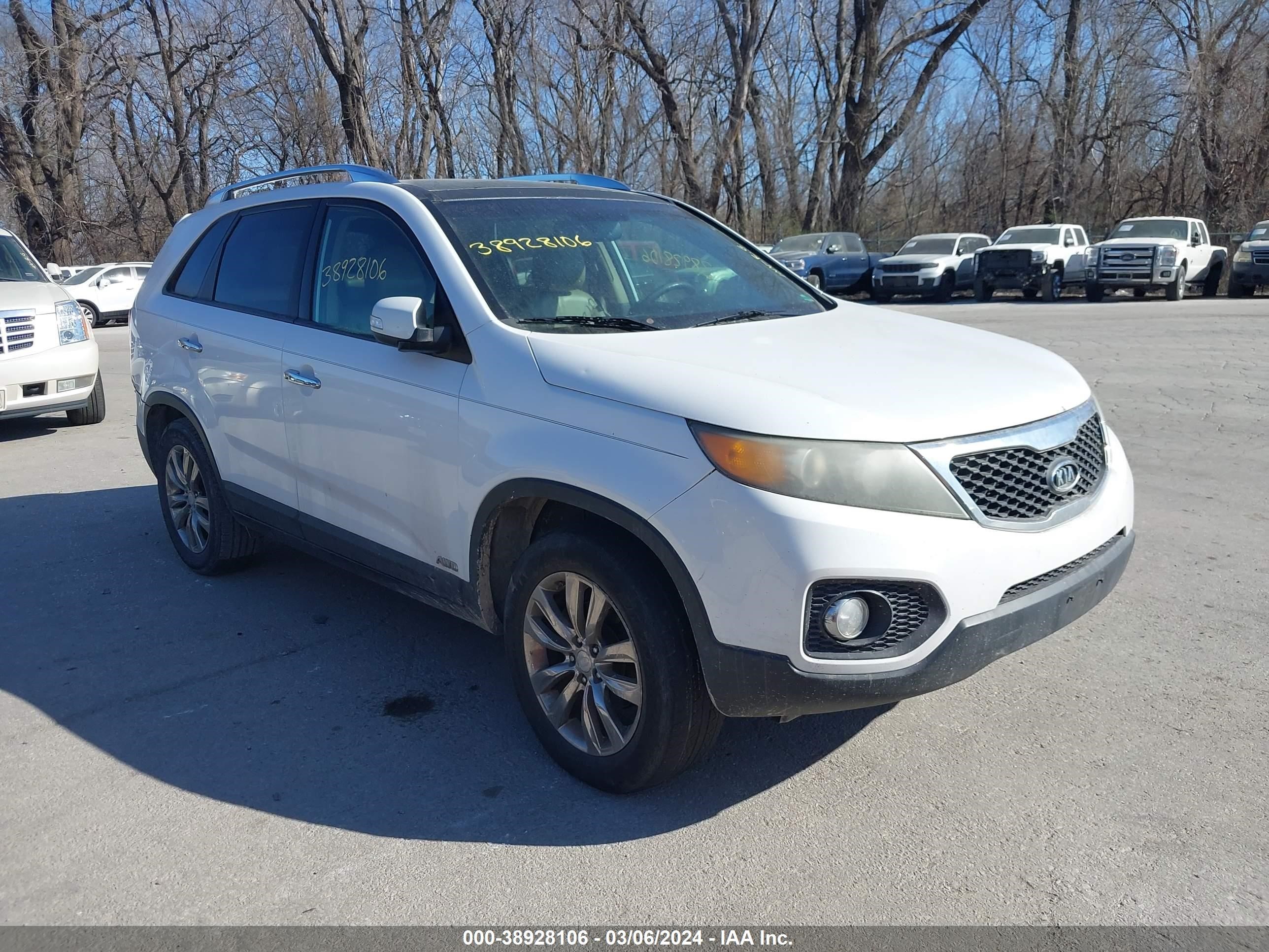 KIA SORENTO 2011 5xykuda20bg131253