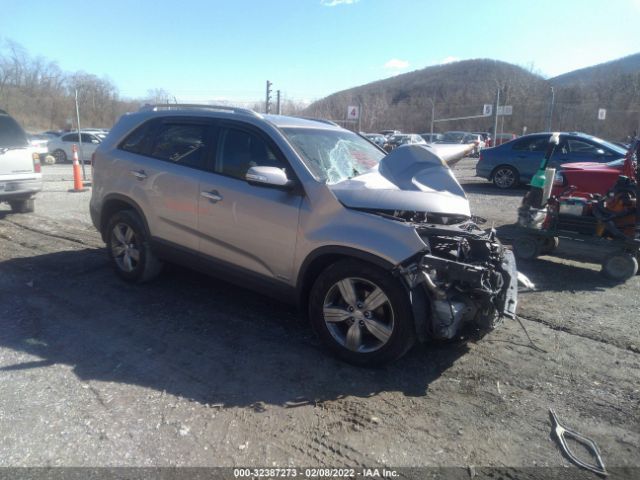 KIA SORENTO 2013 5xykuda21dg394225