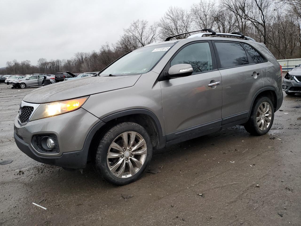 KIA SORENTO 2011 5xykuda23bg151836