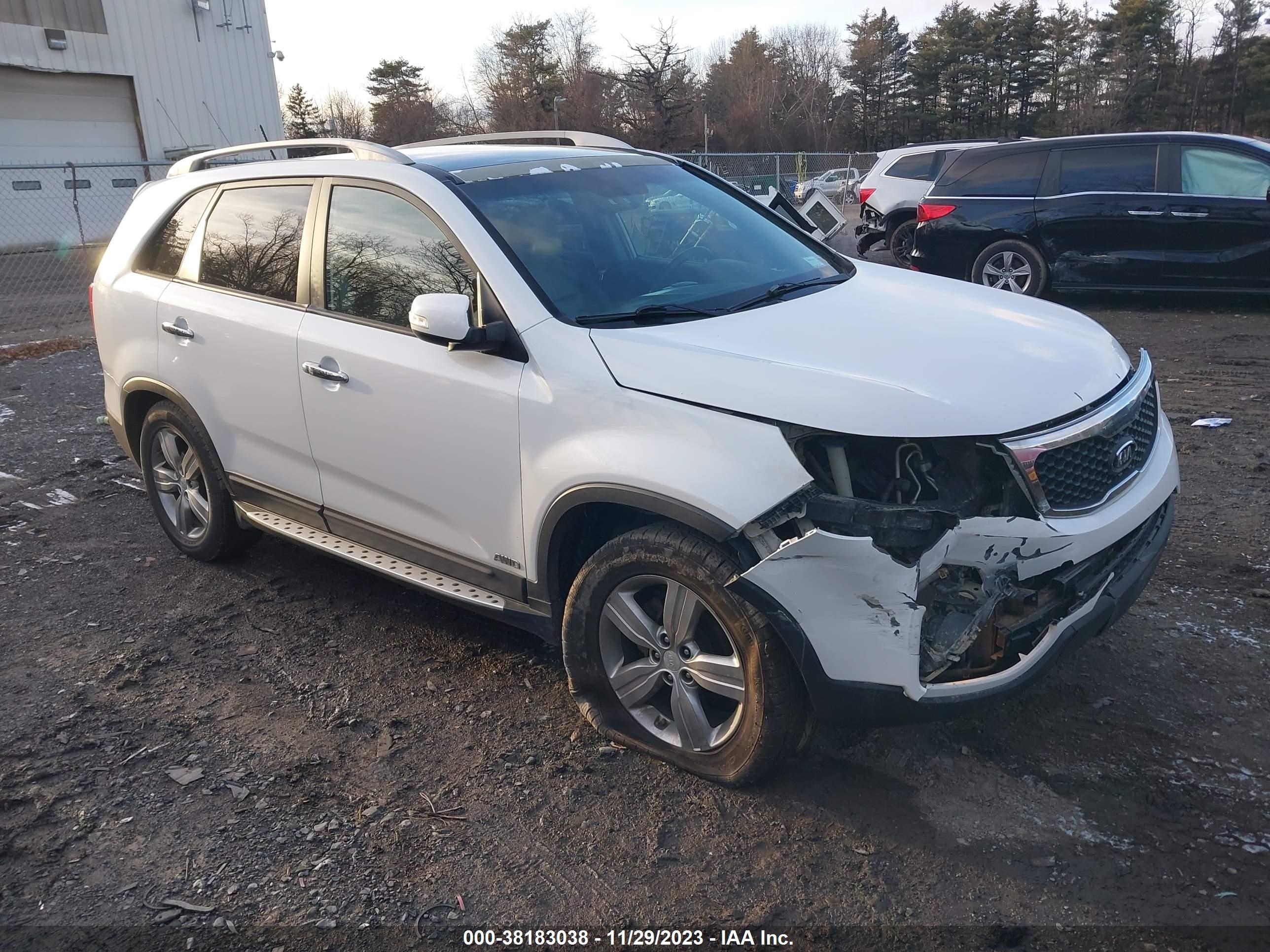 KIA SORENTO 2012 5xykuda24cg308596