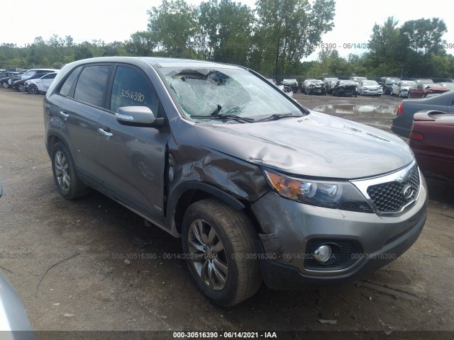 KIA SORENTO 2011 5xykuda25bg018074