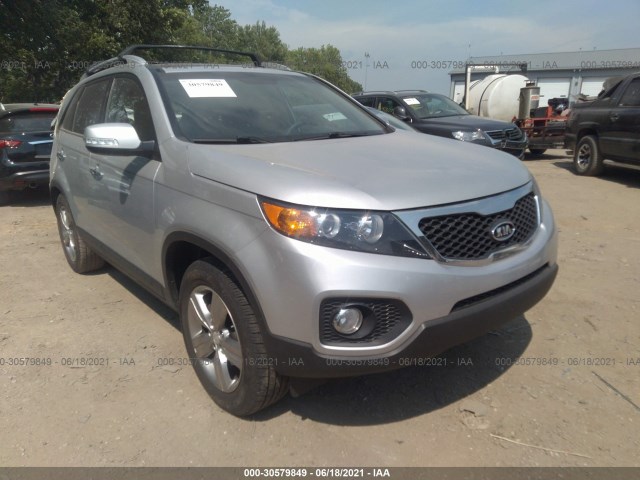 KIA SORENTO 2013 5xykuda25dg399847