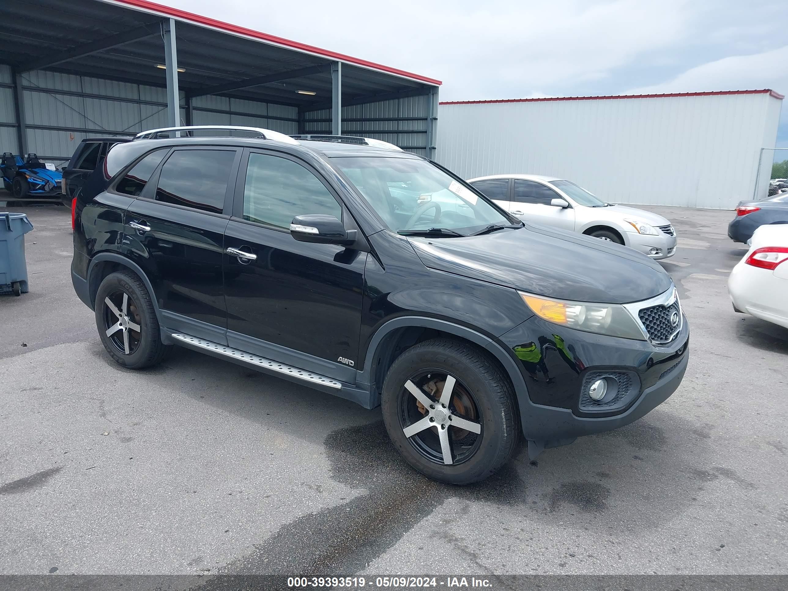 KIA SORENTO 2011 5xykuda26bg179243