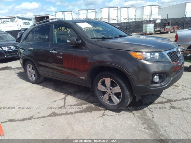 KIA SORENTO 2013 5xykuda27dg411500