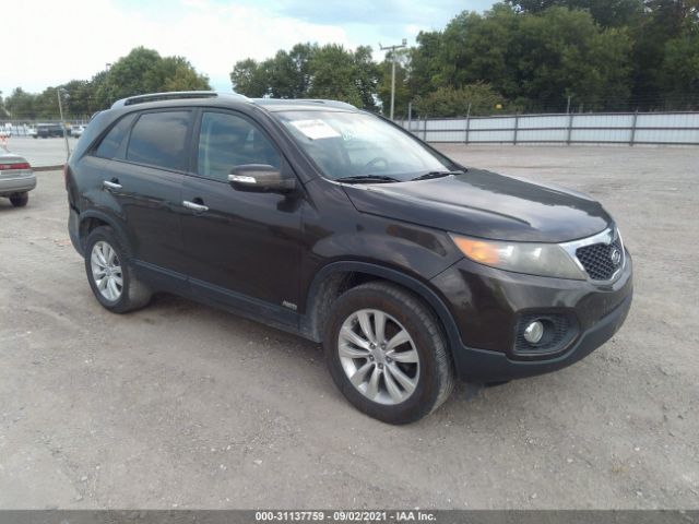 KIA SORENTO 2011 5xykuda29bg160511