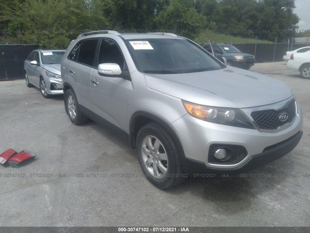 KIA SORENTO 2013 5xykuda65dg330689