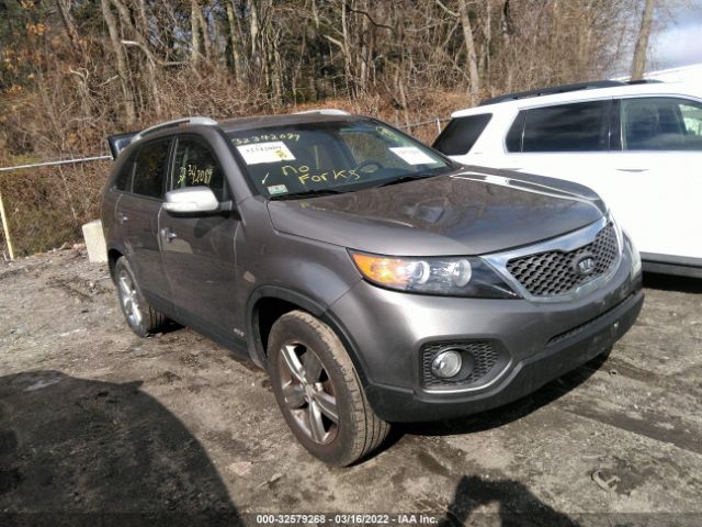 KIA SORENTO 2013 5xykuda65dg387586