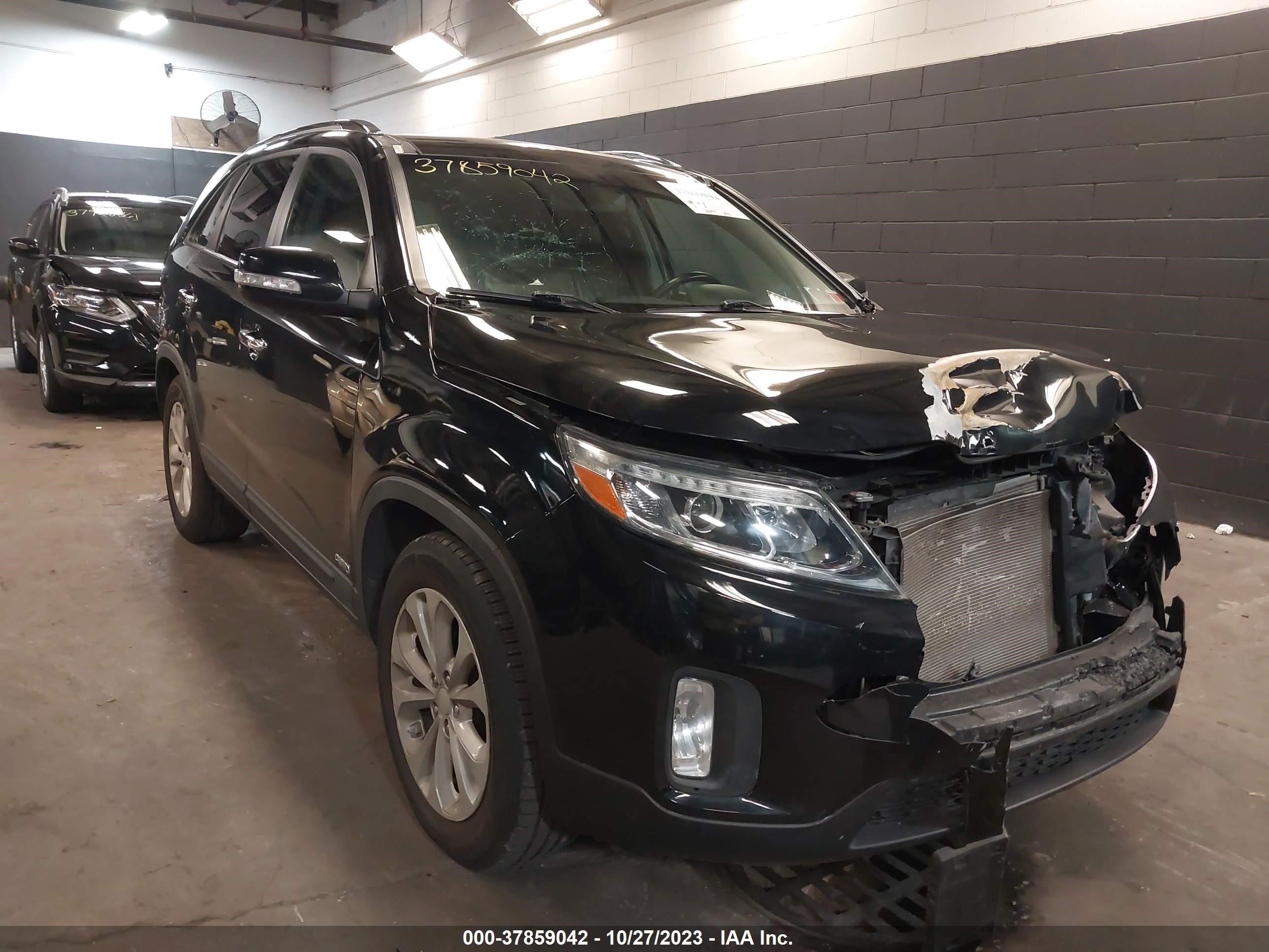 KIA SORENTO 2014 5xykuda71eg431447