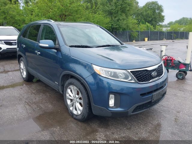 KIA SORENTO 2015 5xykuda72fg611196