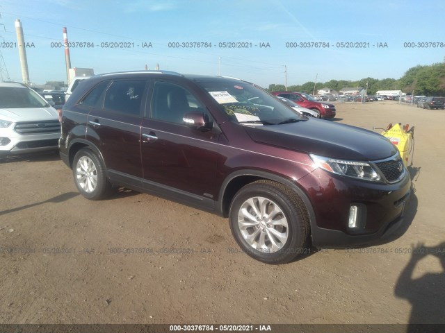 KIA SORENTO 2014 5xykuda78eg429422