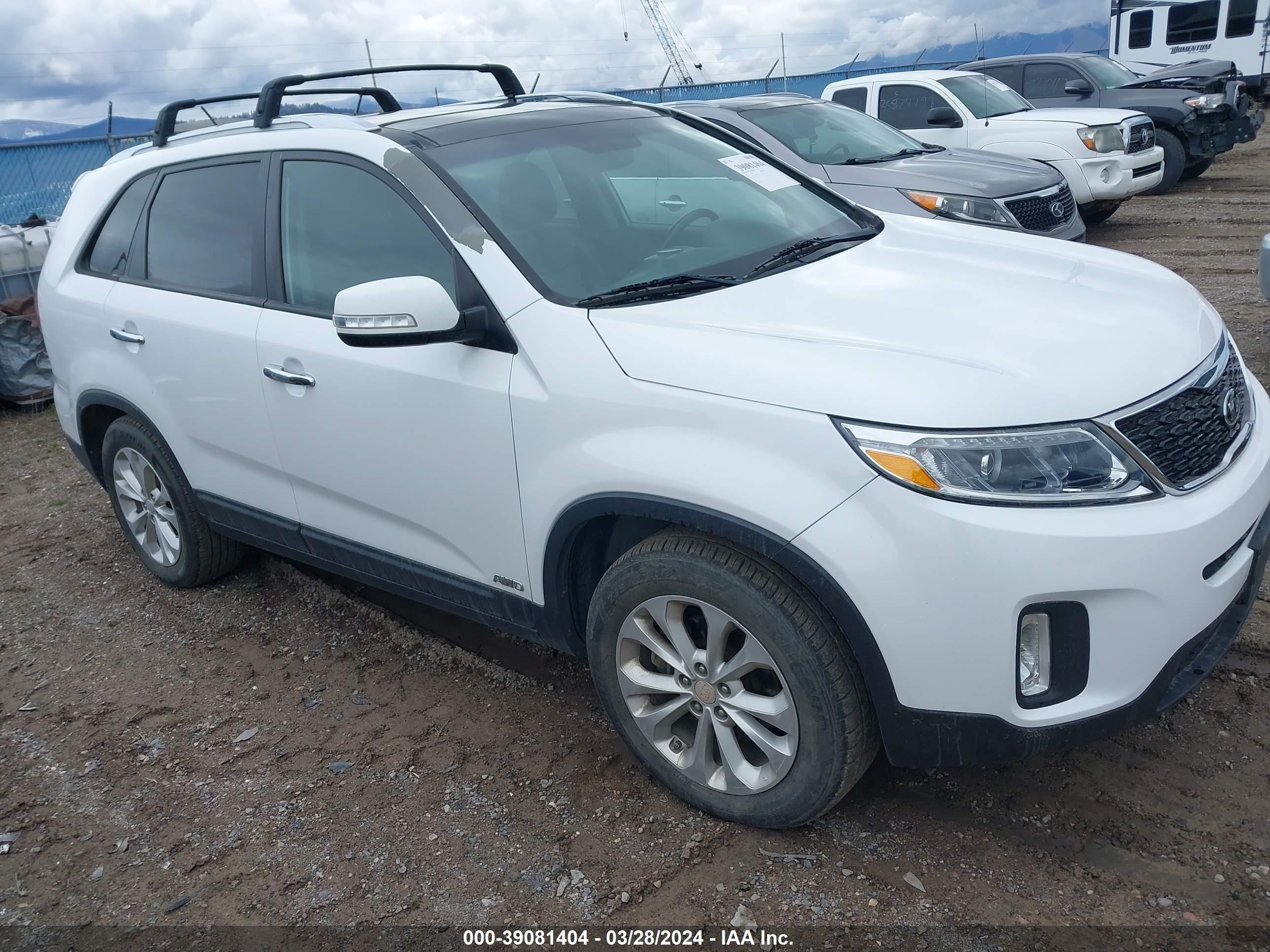 KIA SORENTO 2015 5xykuda78fg560013