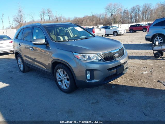 KIA SORENTO 2015 5xykuda78fg630562