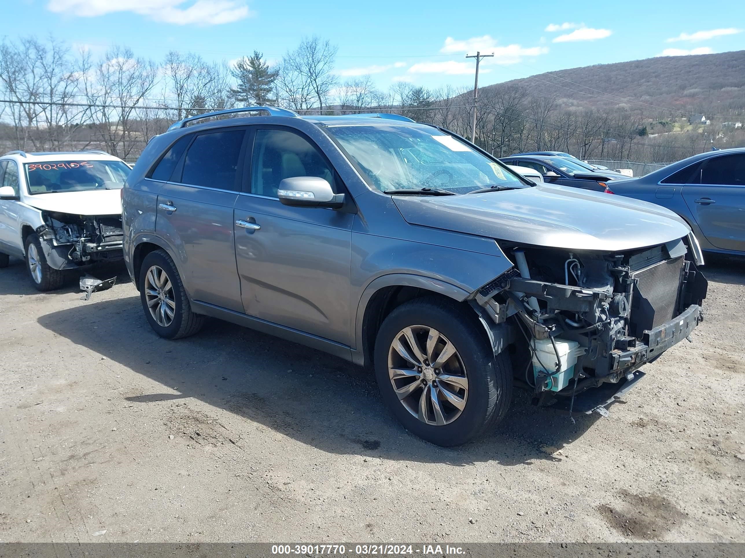 KIA SORENTO 2013 5xykw4a21dg384112