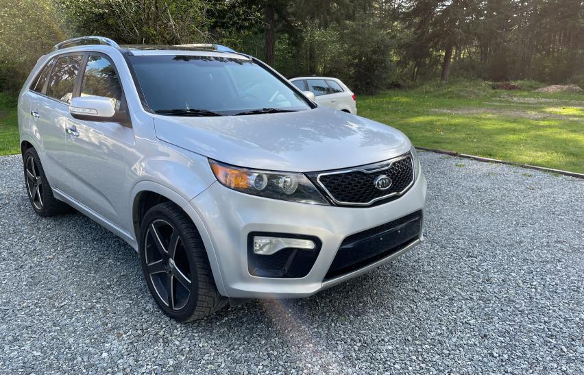 KIA SORENTO 2013 5xykw4a27dg329843