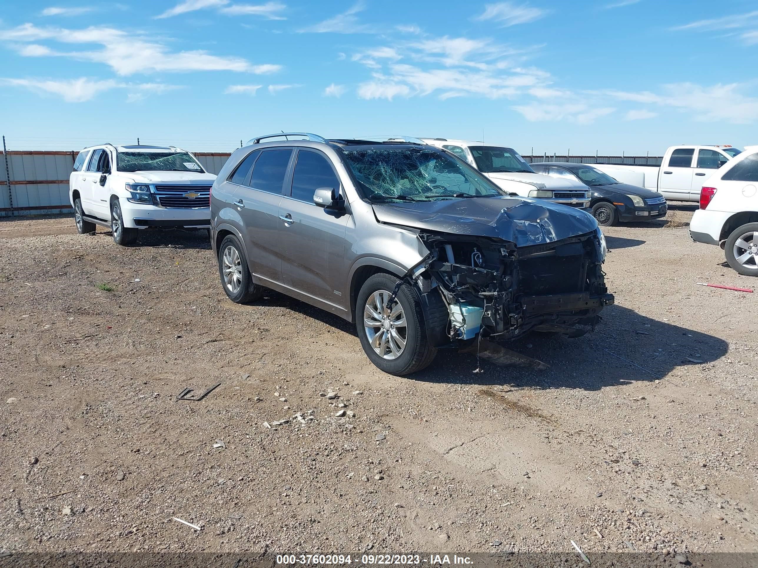 KIA SORENTO 2012 5xykwda21cg191411