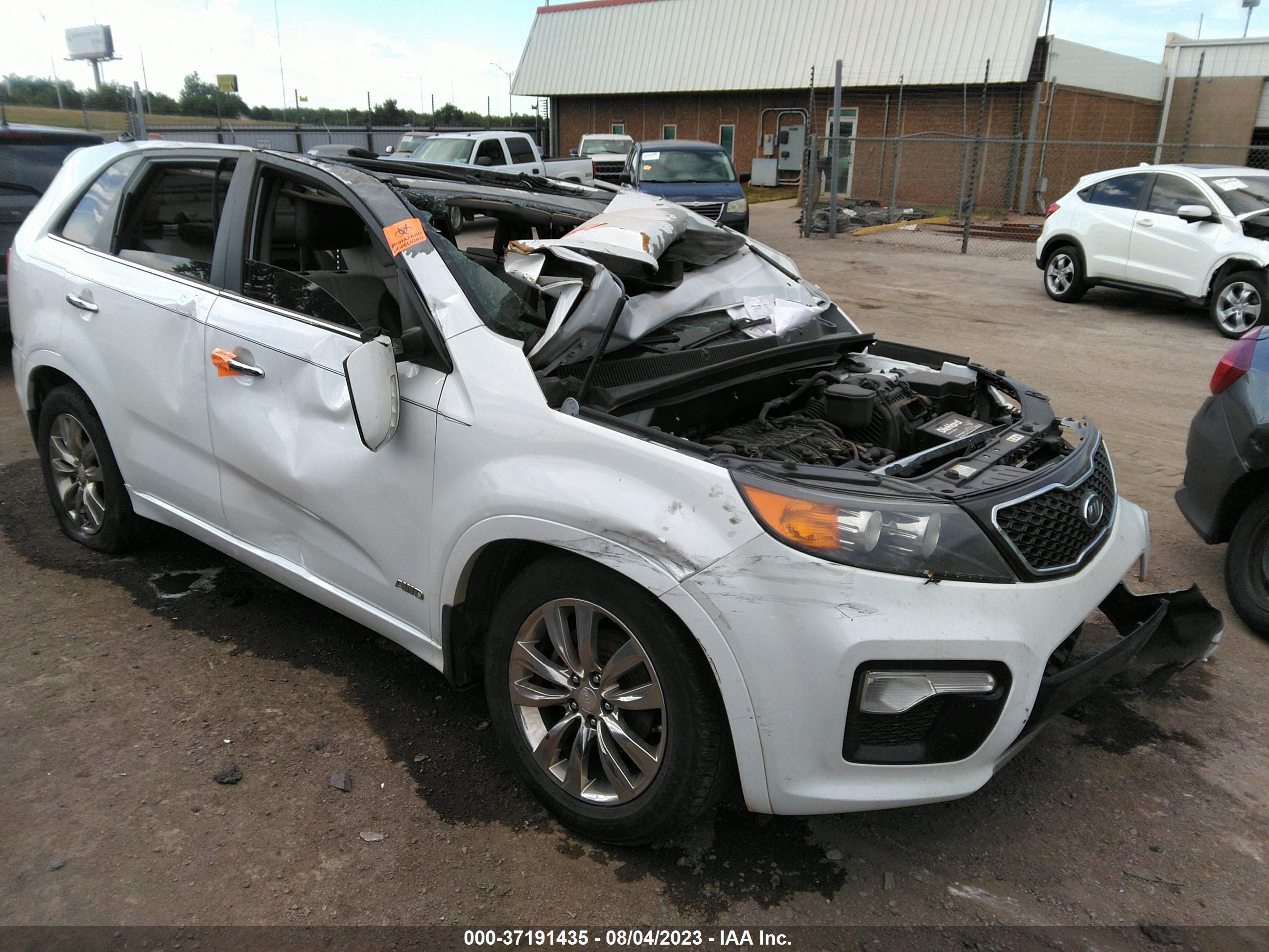 KIA SORENTO 2013 5xykwda24dg384539