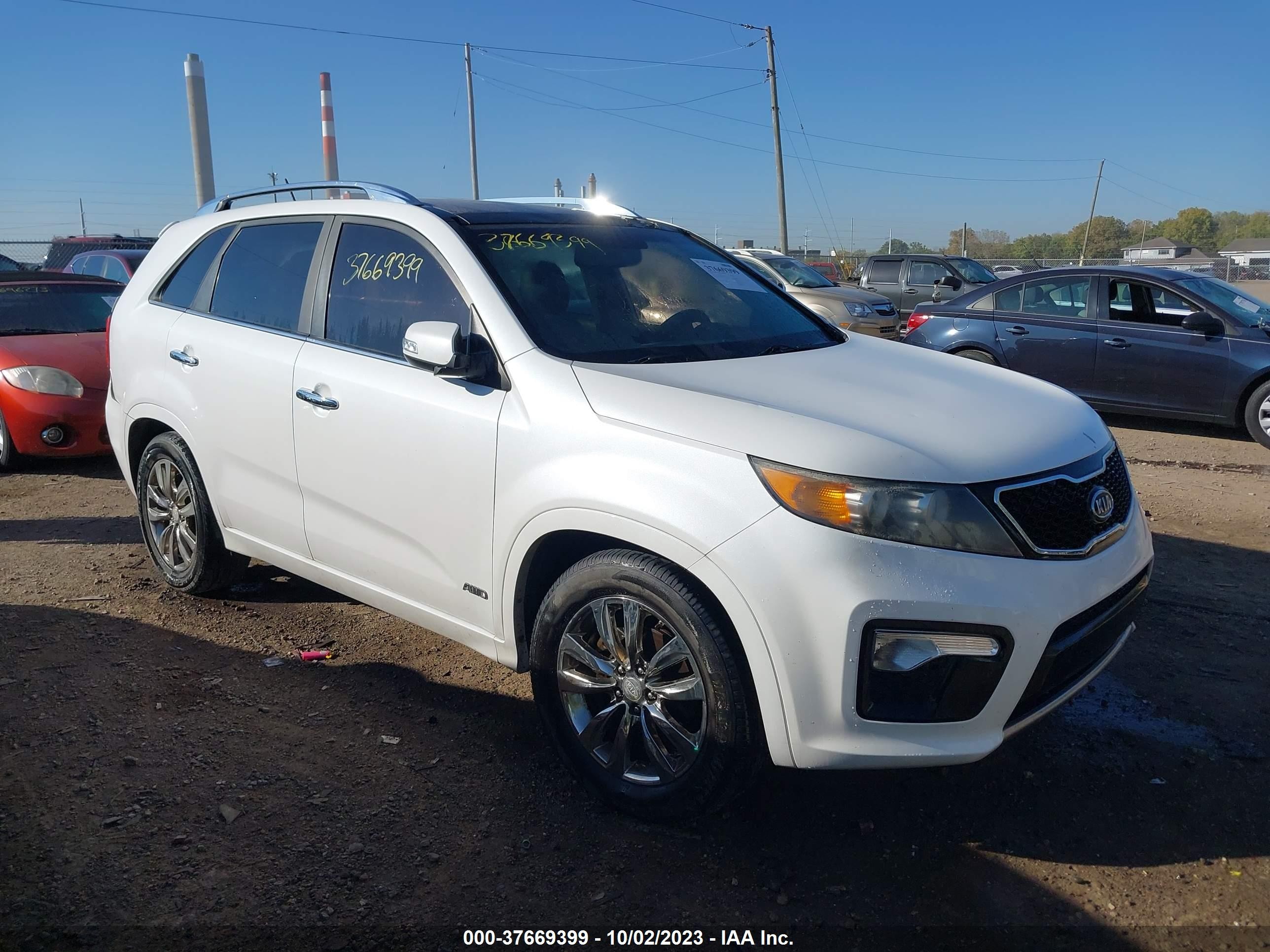 KIA SORENTO 2011 5xykwda26bg138055