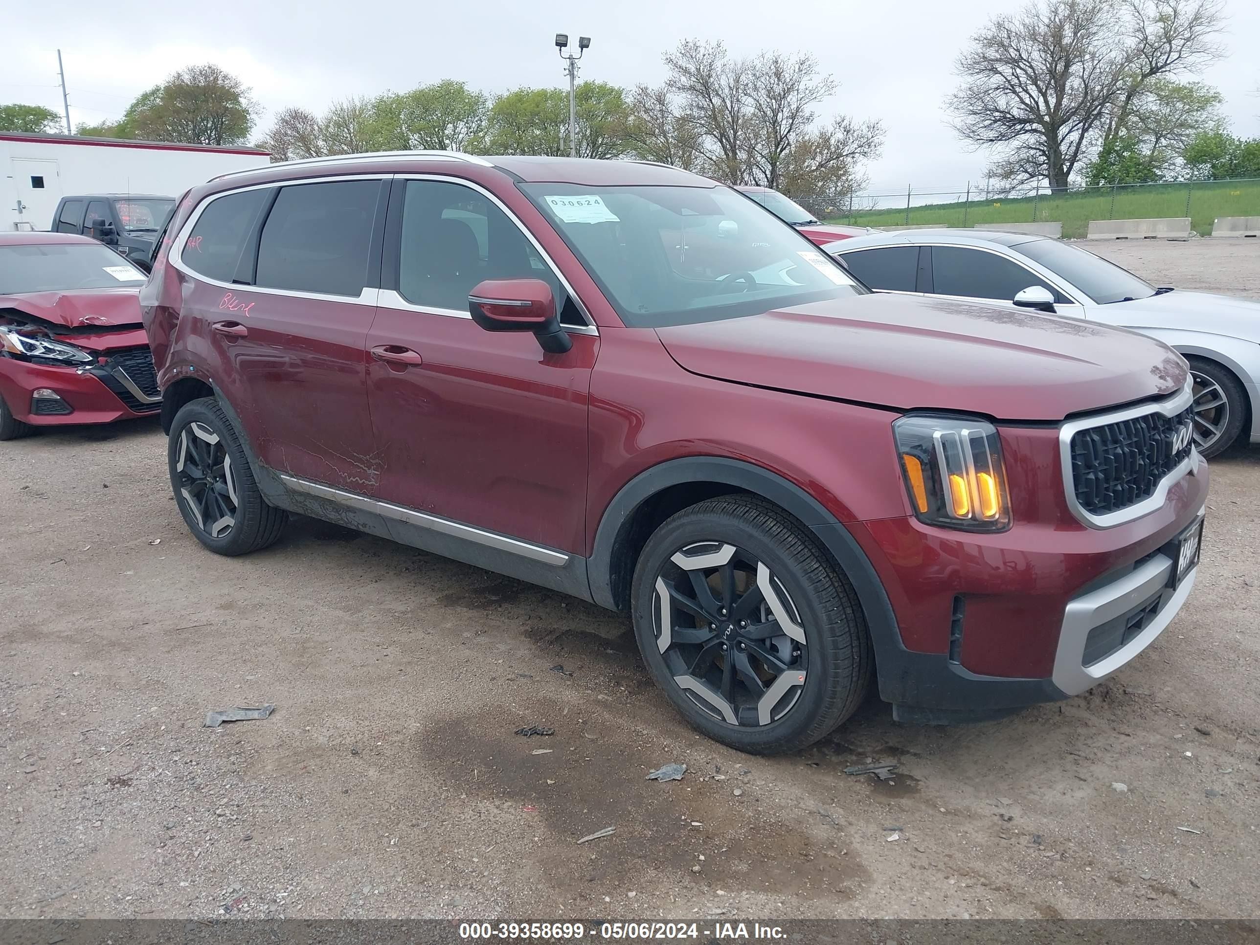 KIA TELLURIDE 2024 5xyp3dgc8rg482303