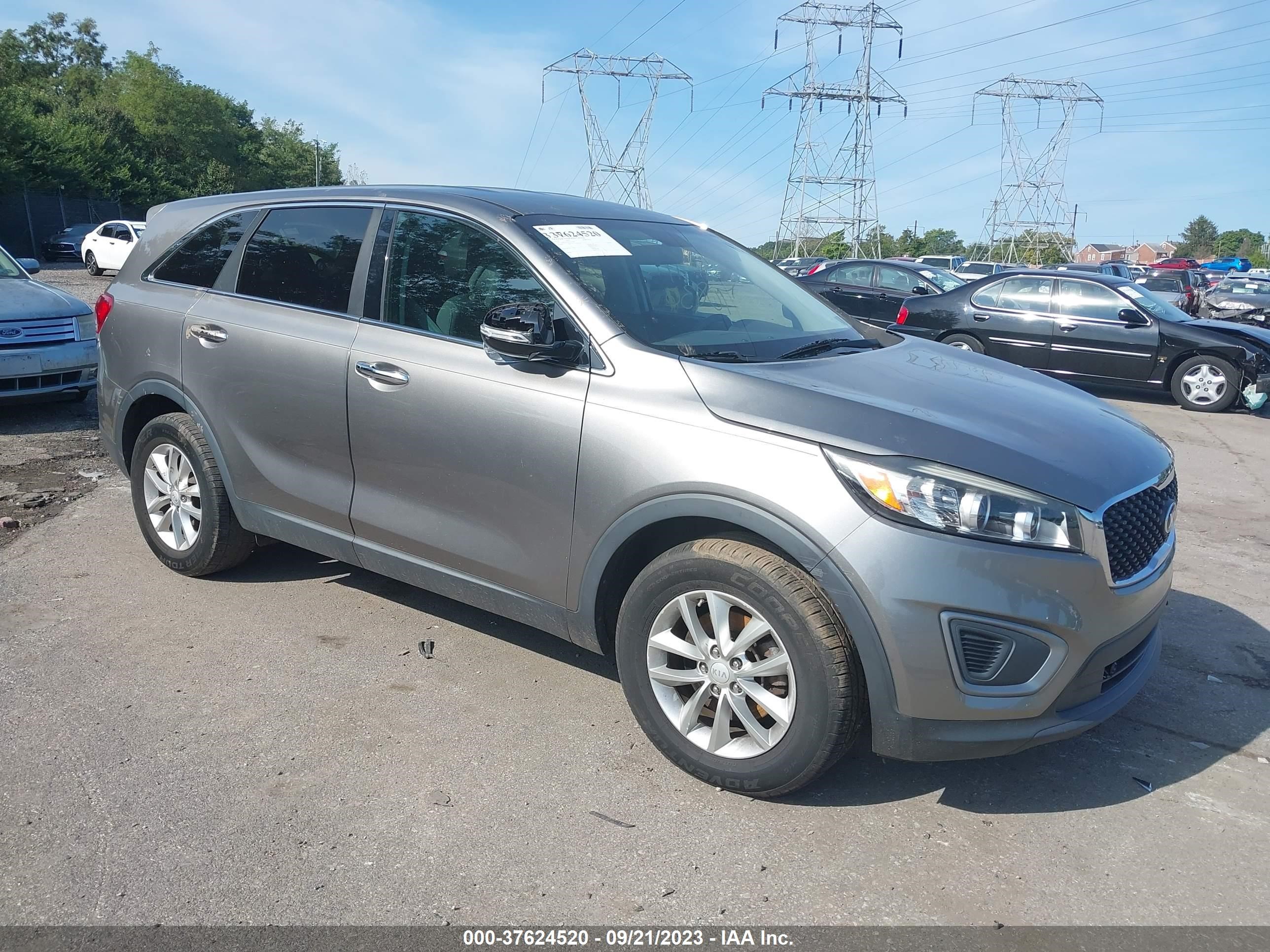 KIA SORENTO 2016 5xypg4a30gg115180