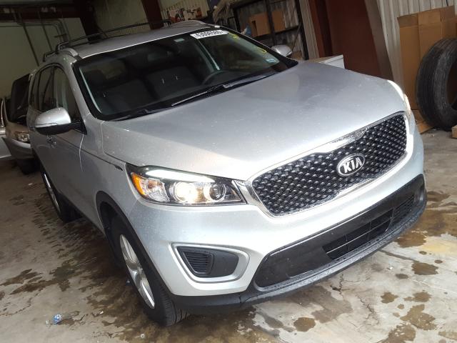 KIA SORENTO LX 2017 5xypg4a30hg239452