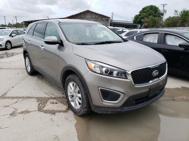 KIA SORENTO LX 2017 5xypg4a30hg258695