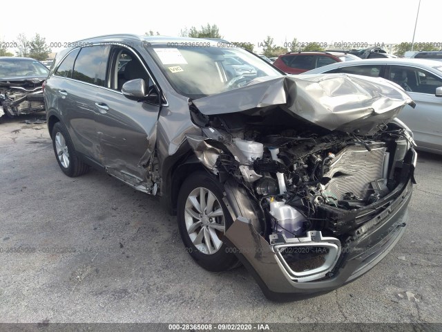 KIA SORENTO 2018 5xypg4a30jg408164