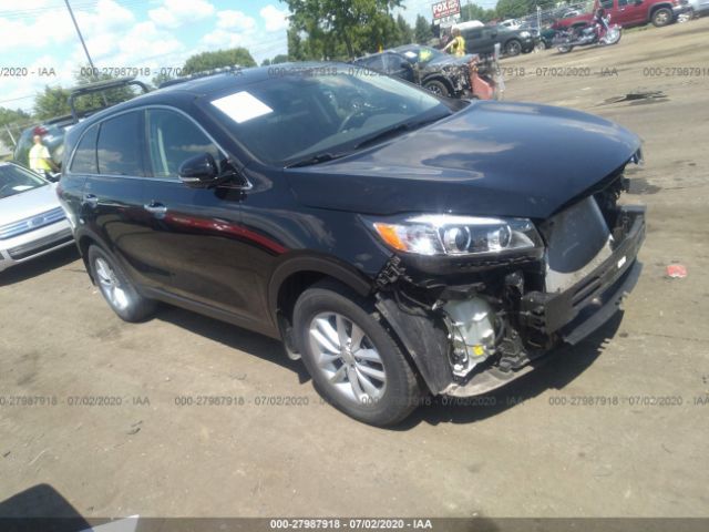 KIA SORENTO 2018 5xypg4a30jg425322