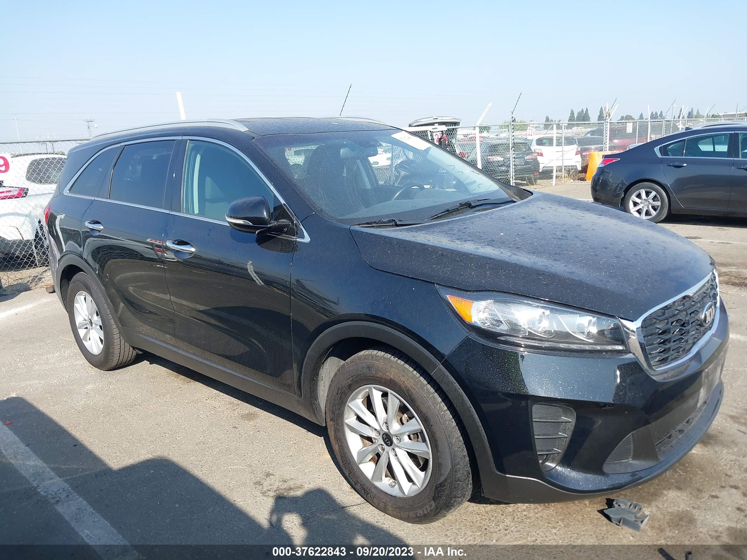 KIA SORENTO 2019 5xypg4a30kg524207