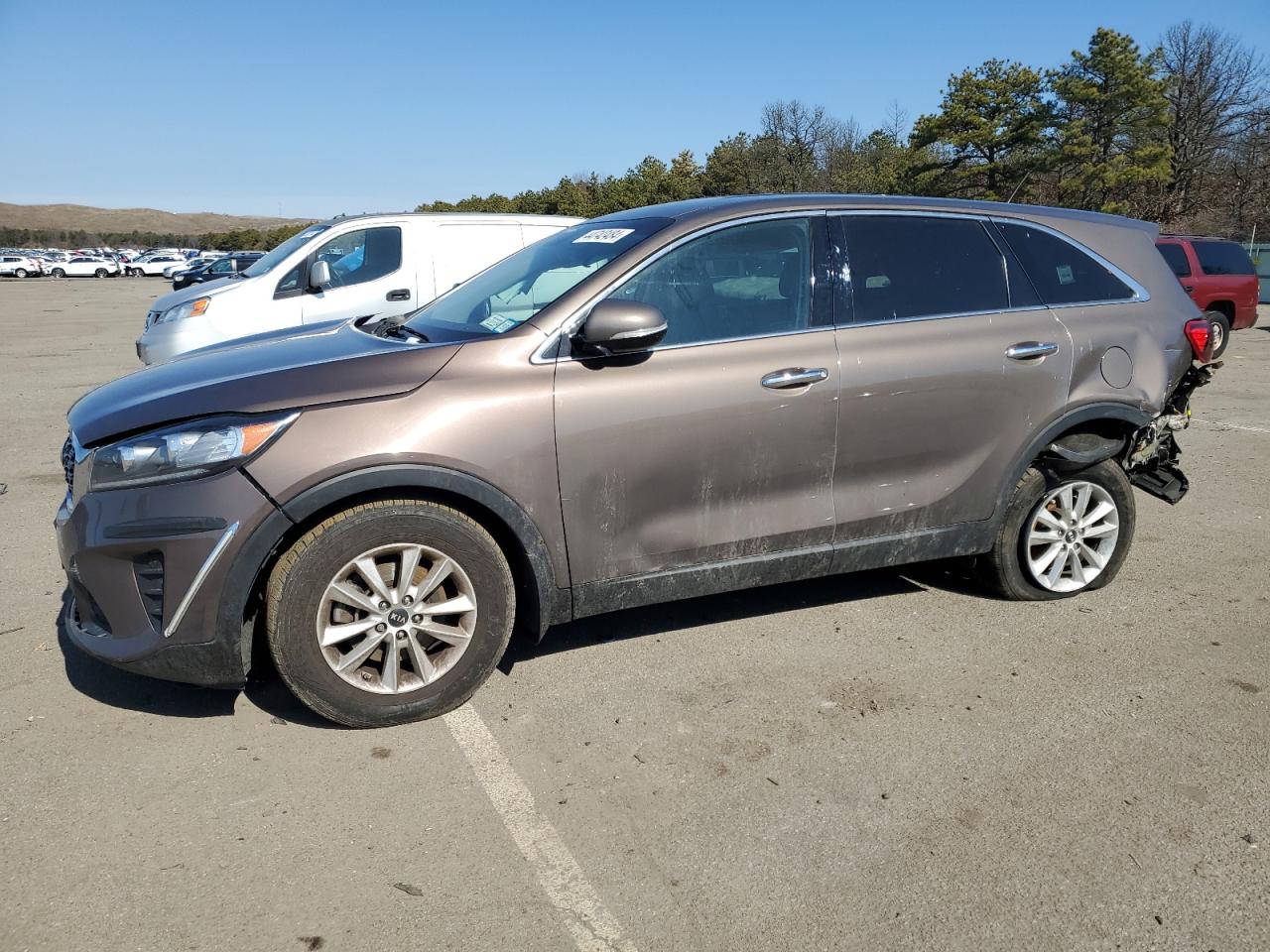 KIA SORENTO 2019 5xypg4a30kg570281