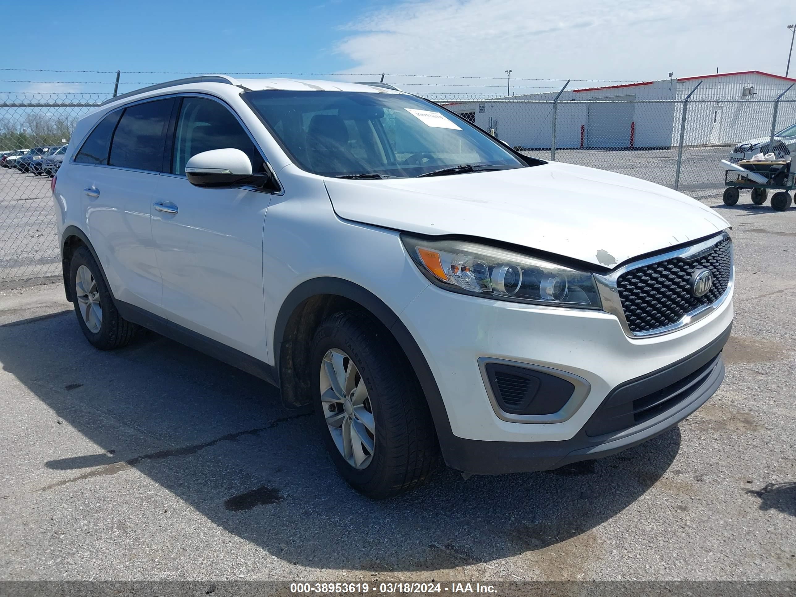 KIA SORENTO 2016 5xypg4a31gg082125