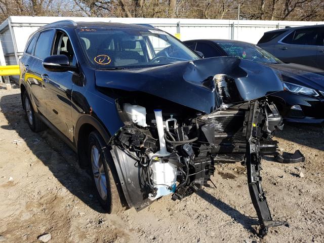 KIA SORENTO 2017 5xypg4a31hg324672