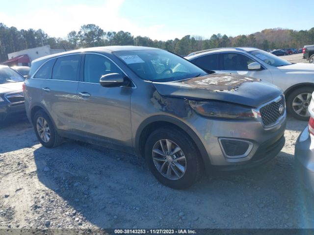 KIA SORENTO 2018 5xypg4a31jg418489