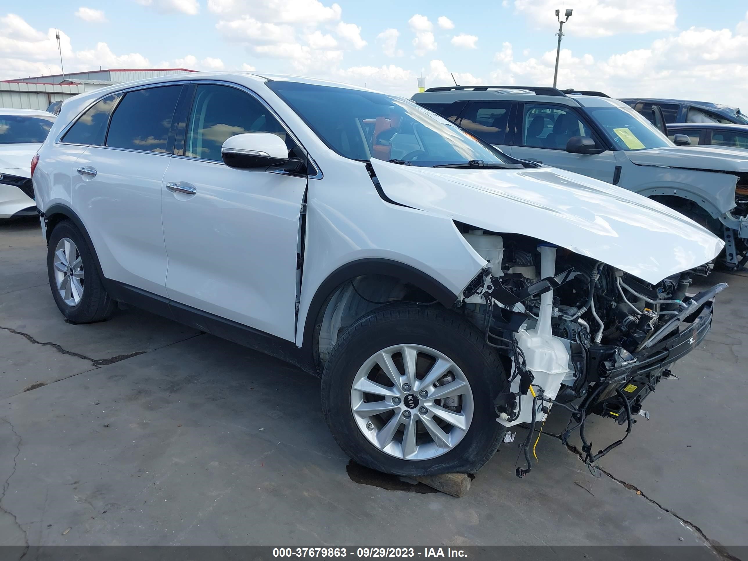 KIA SORENTO 2019 5xypg4a31kg568412