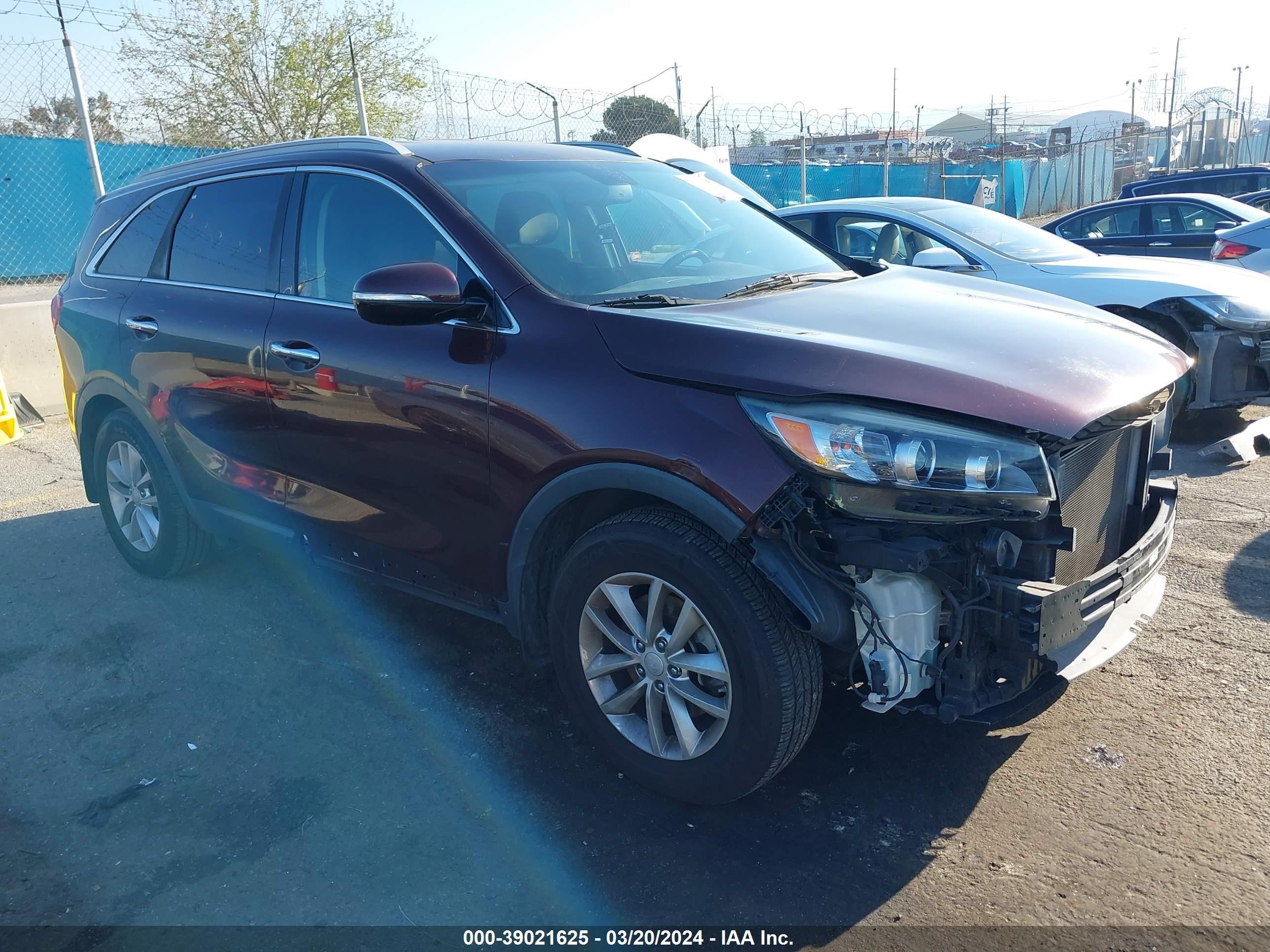 KIA SORENTO 2016 5xypg4a32gg118940