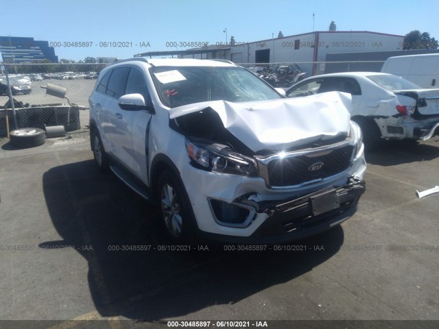 KIA SORENTO 2017 5xypg4a32hg203830