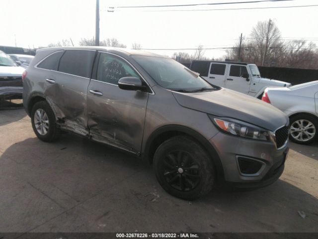 KIA SORENTO 2017 5xypg4a32hg220272