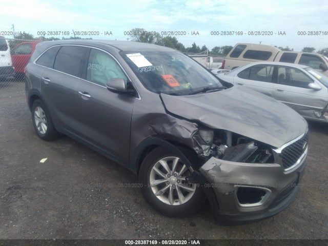 KIA SORENTO 2017 5xypg4a32hg262621