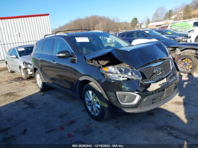 KIA SORENTO 2017 5xypg4a32hg304365