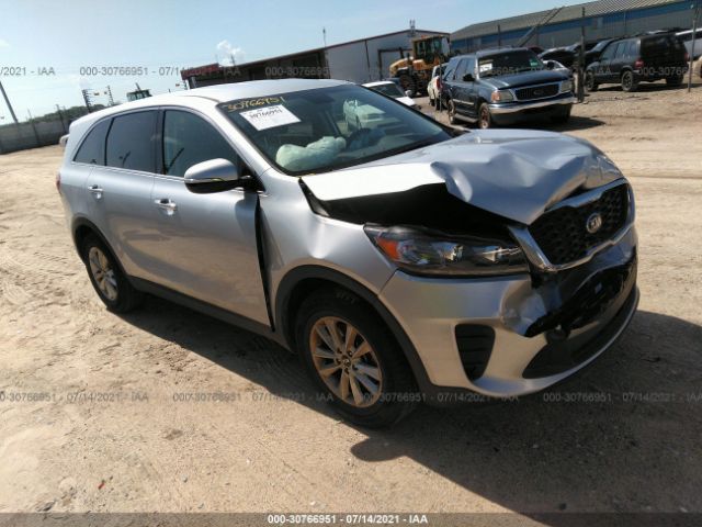 KIA SORENTO 2019 5xypg4a32kg567298