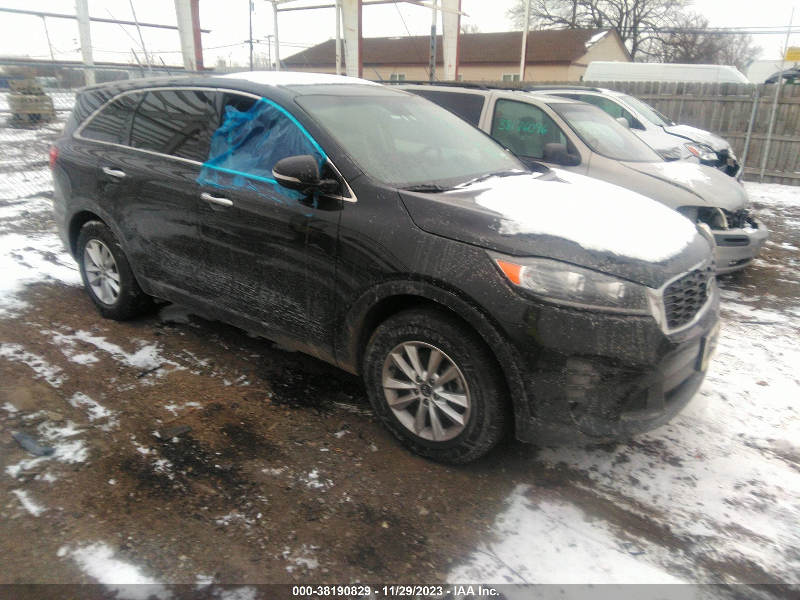 KIA SORENTO 2019 5xypg4a32kg595179