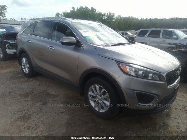 KIA SORENTO 2017 5xypg4a33hg323216