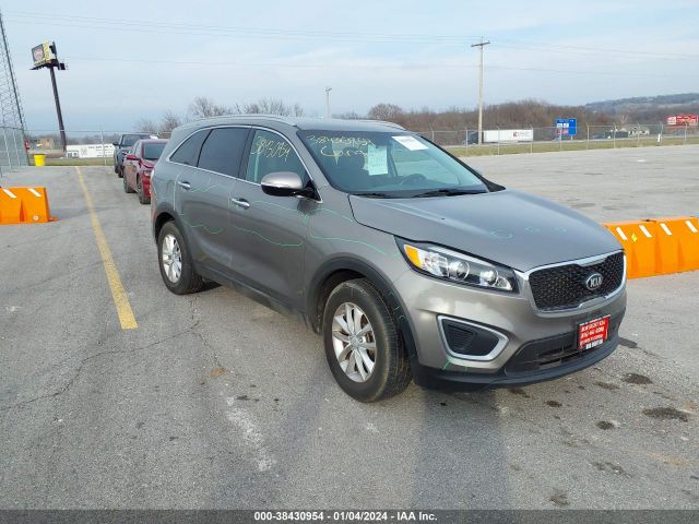 KIA SORENTO 2018 5xypg4a33jg420423