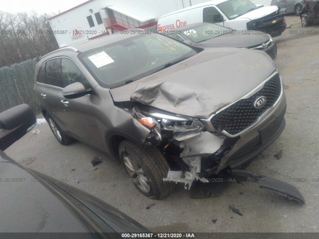 KIA SORENTO 2018 5xypg4a33jg432006