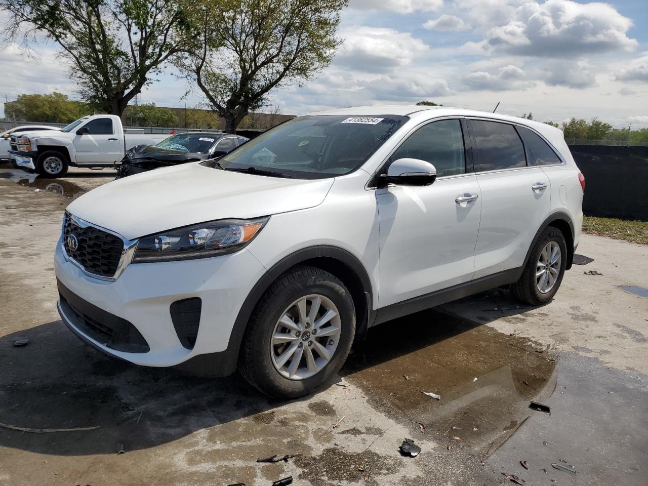 KIA SORENTO 2019 5xypg4a33kg611261