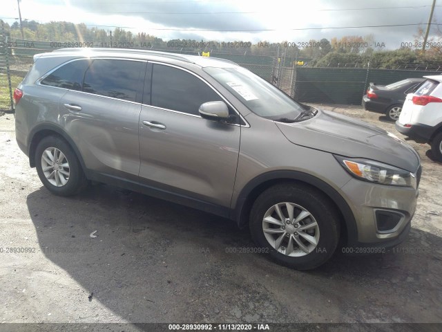 KIA SORENTO 2017 5xypg4a34hg205336