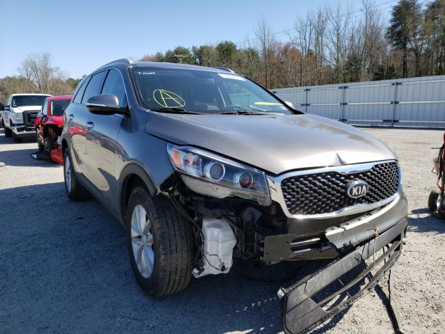 KIA SORENTO LX 2017 5xypg4a34hg243407