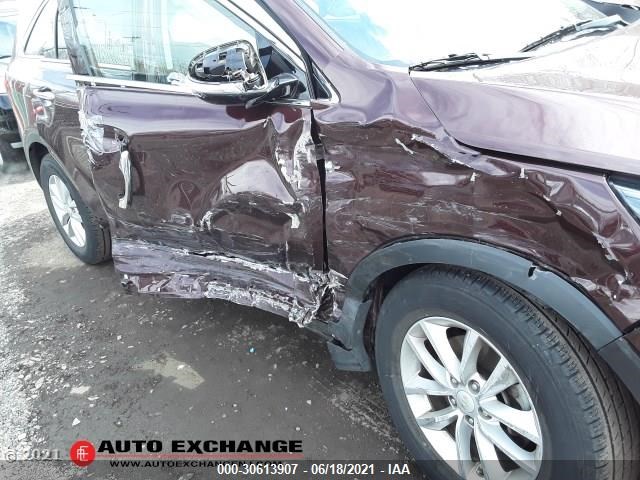 KIA SORENTO 2017 5xypg4a34hg293708