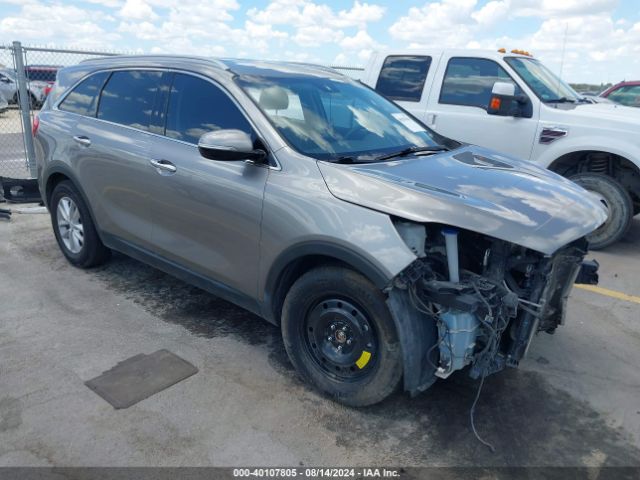 KIA SORENTO 2018 5xypg4a34jg400570