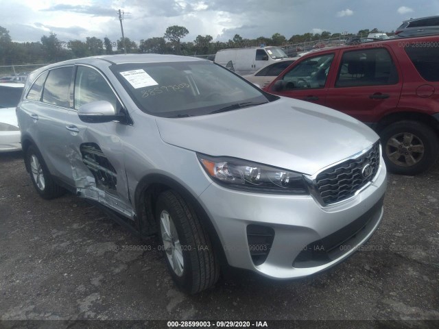 KIA SORENTO 2019 5xypg4a34kg581820