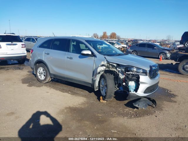 KIA SORENTO 2019 5xypg4a34kg587097